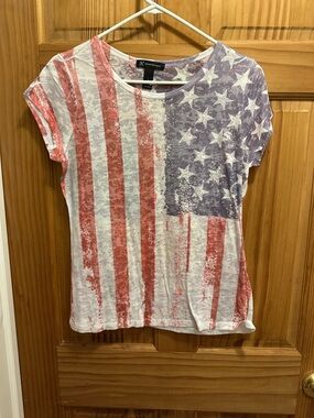 INC International Concepts Distressed Flag Short Sleeve Tee in Red, White & Blue